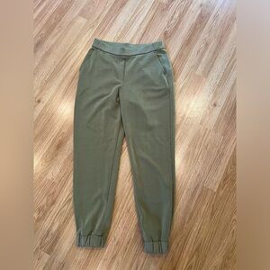Lululemon army green joggers
